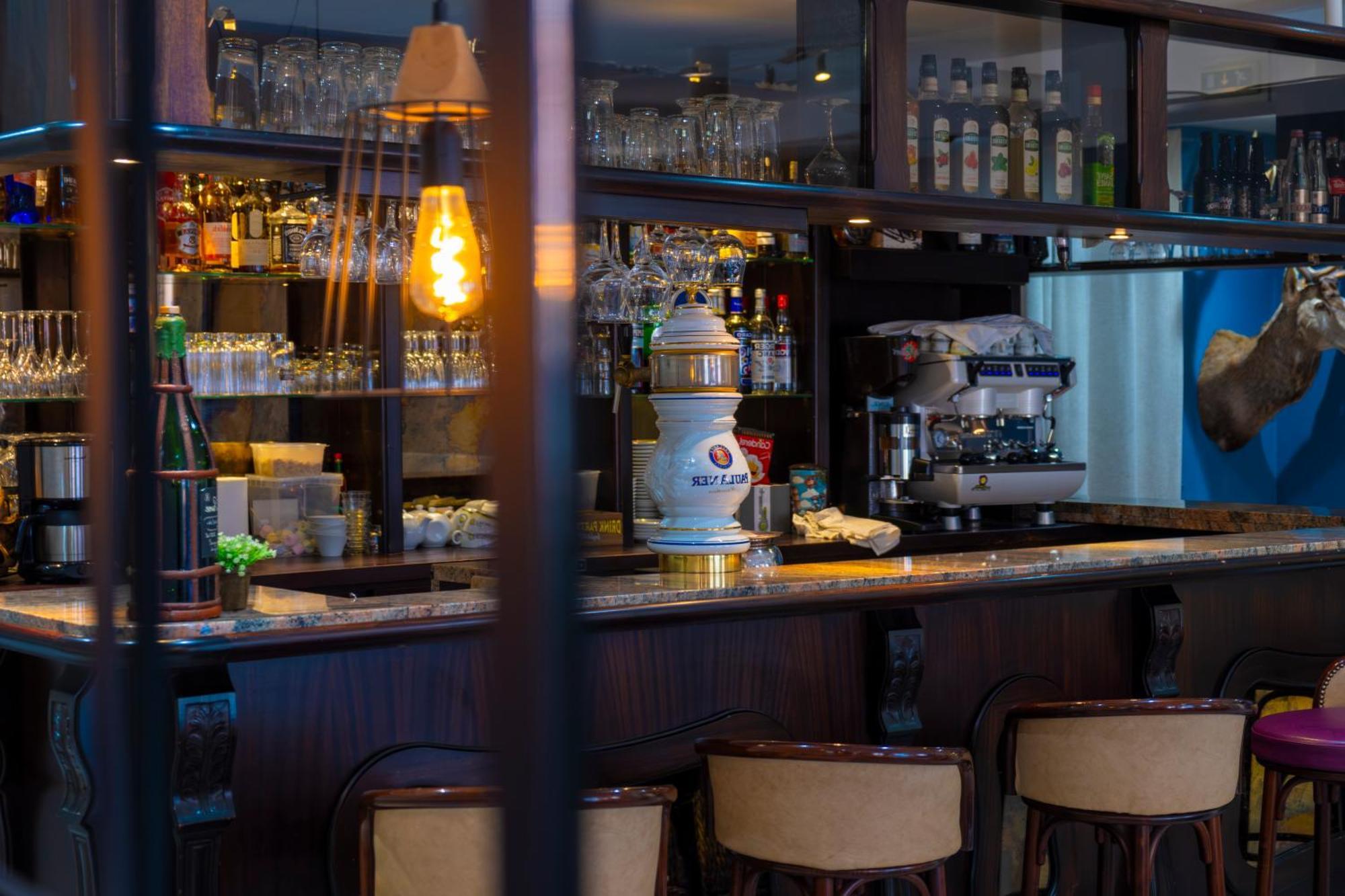 מונטגו Hotel Restaurant Les Voyageurs מראה חיצוני תמונה